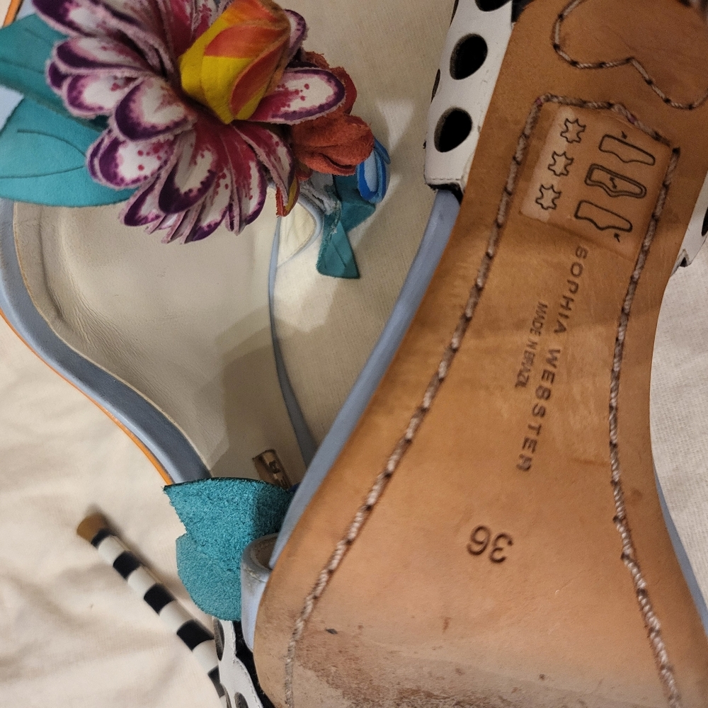 Sophia Webster Lilico open toe floral heals in 36 Eu - 6 US - Picture 4 of 8